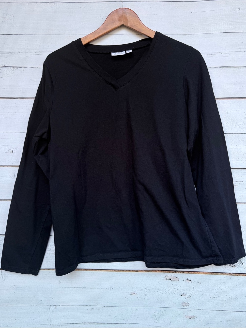 Kim Rogers Intimates Long Sleeve V-Neck Top Size Large